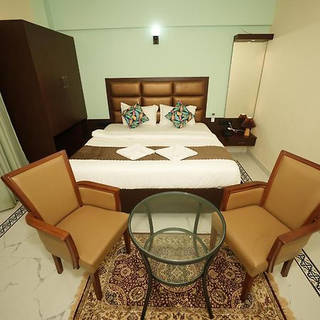 Saikiran Hotel Mapusa Bagian luar foto